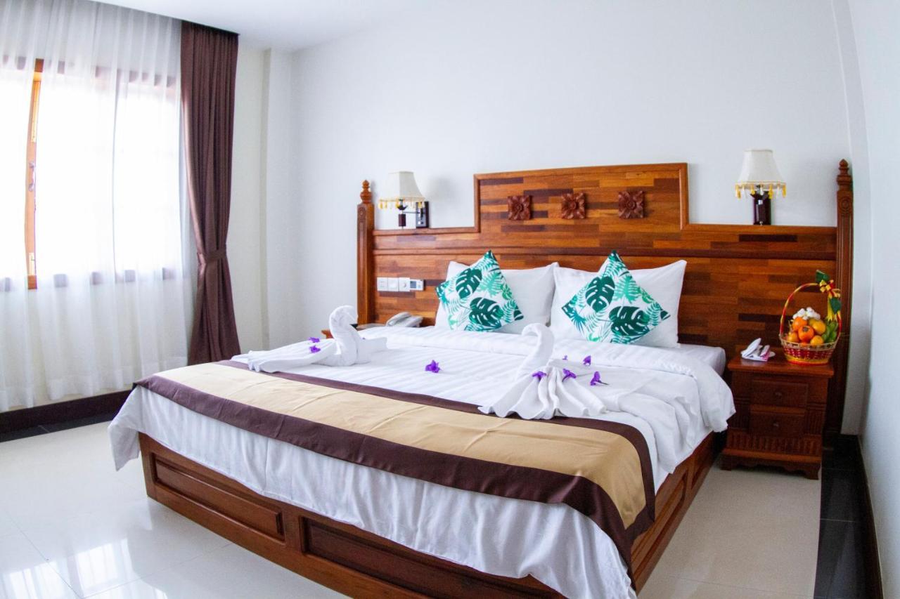 Kampong Thom Palace Hotel 外观 照片