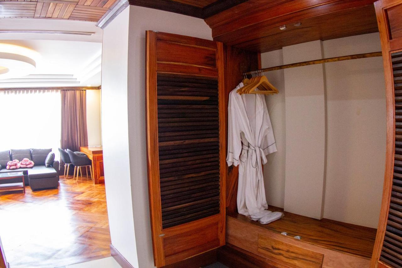 Kampong Thom Palace Hotel 外观 照片
