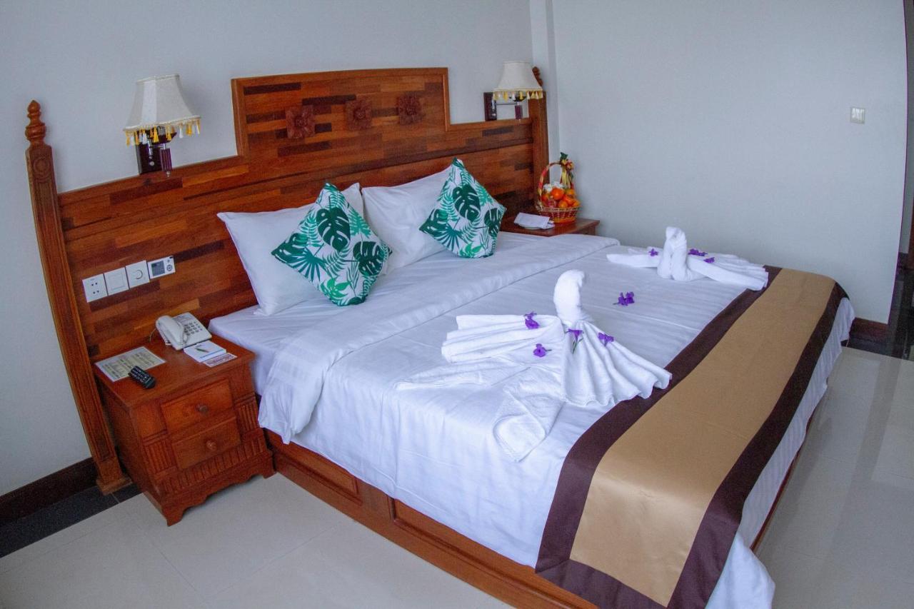 Kampong Thom Palace Hotel 外观 照片