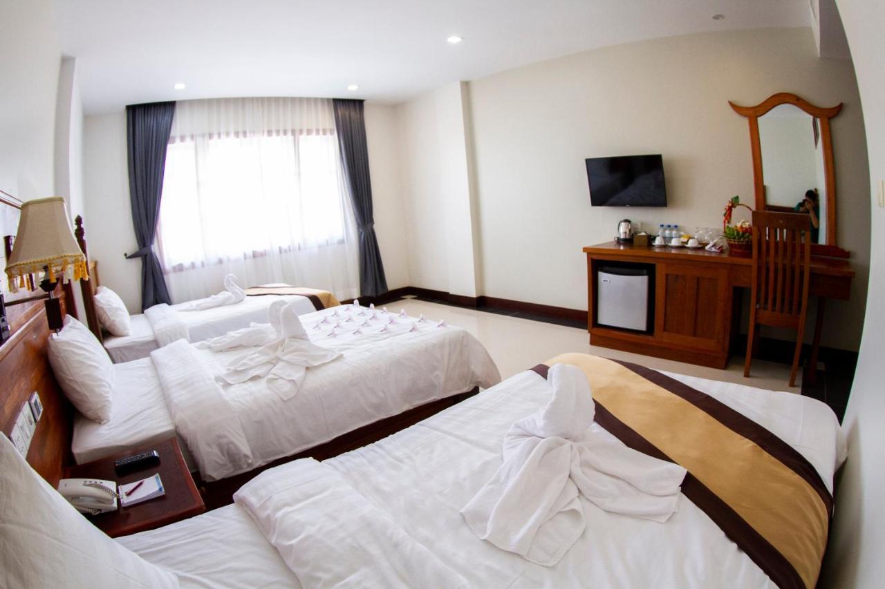 Kampong Thom Palace Hotel 外观 照片