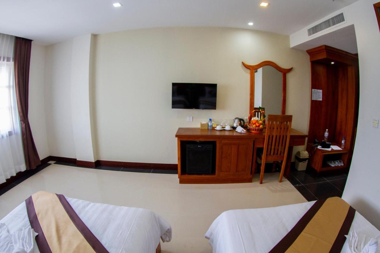 Kampong Thom Palace Hotel 外观 照片