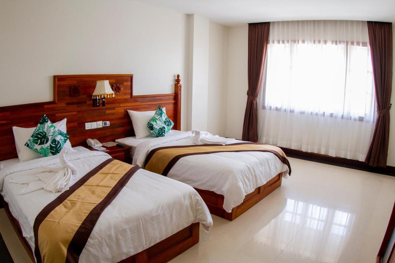 Kampong Thom Palace Hotel 外观 照片